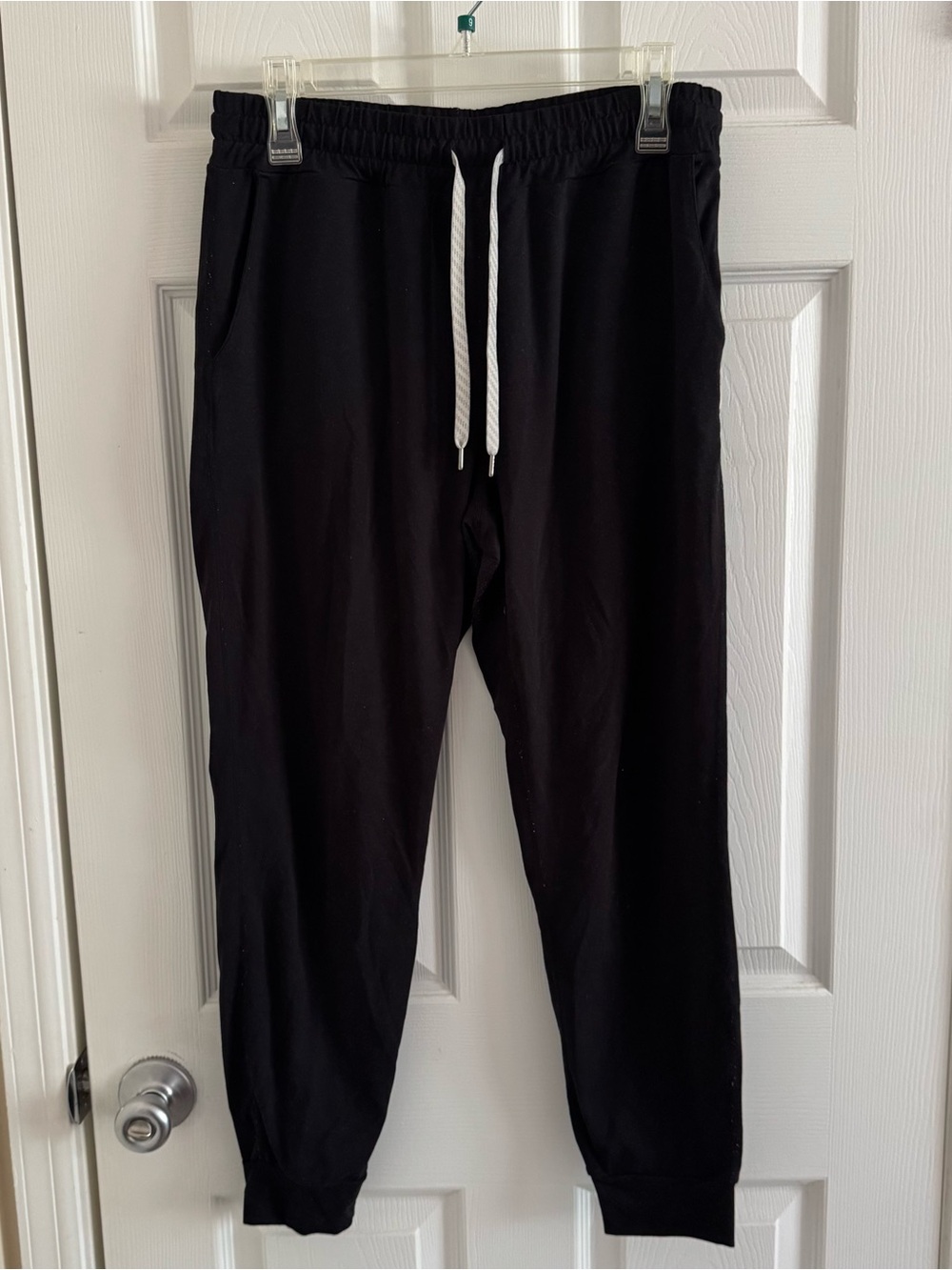 Vuori halo performance jogger